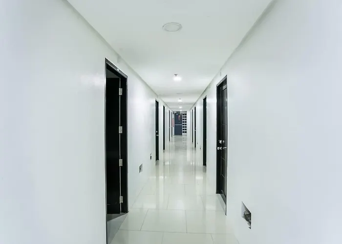 Oyo 505 Jardin Suites 2*