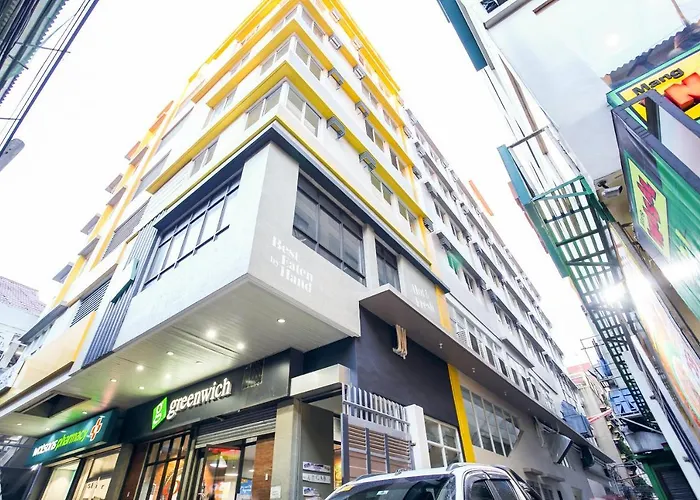 Oyo 505 Jardin Suites